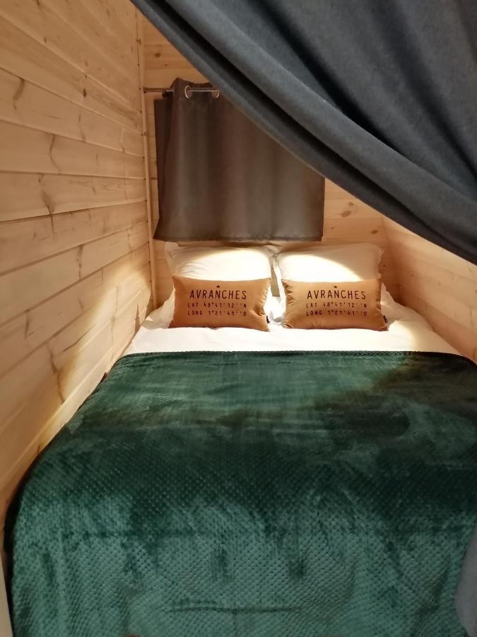 Le Domaine De Pivette Chambre Climatisee Et Insolite Avec Terrasse Privative Авранш Экстерьер фото